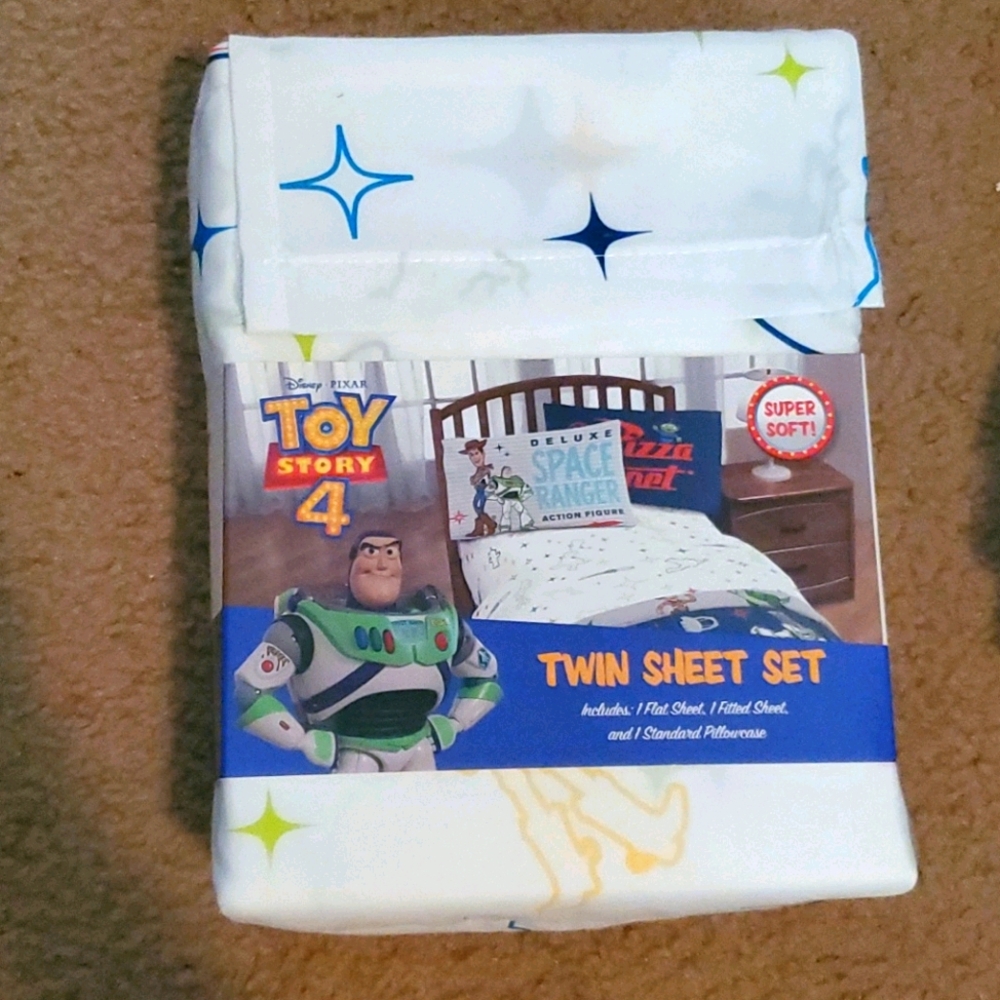 Twin sheet set